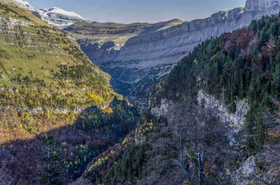 Huesca - parque nacional de Ordesa y Monte Perdido - valle de Ordesa 93 - faja de Pelay.jpg